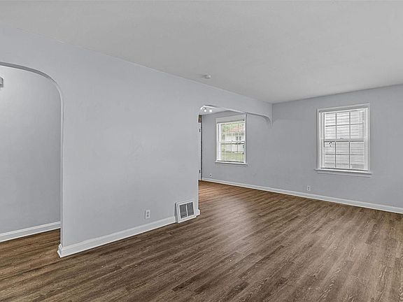 3rd image of 7826 Madison Dr