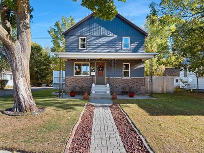 327 Main St, Oconto, WI, 54153