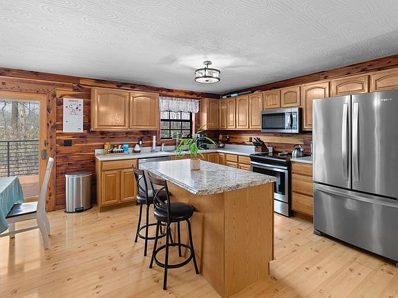 4th image of 1849 Wooddawn Dr