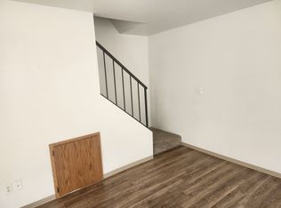 2058 Campus Dr #3, Medford, OR