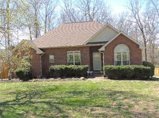 6014 Pleasant Hill Dr, Pleasant View, TN 37146