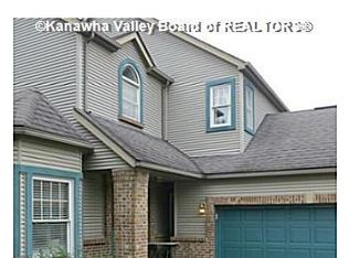 104 Stonebrook Dr, Hurricane, WV 25526