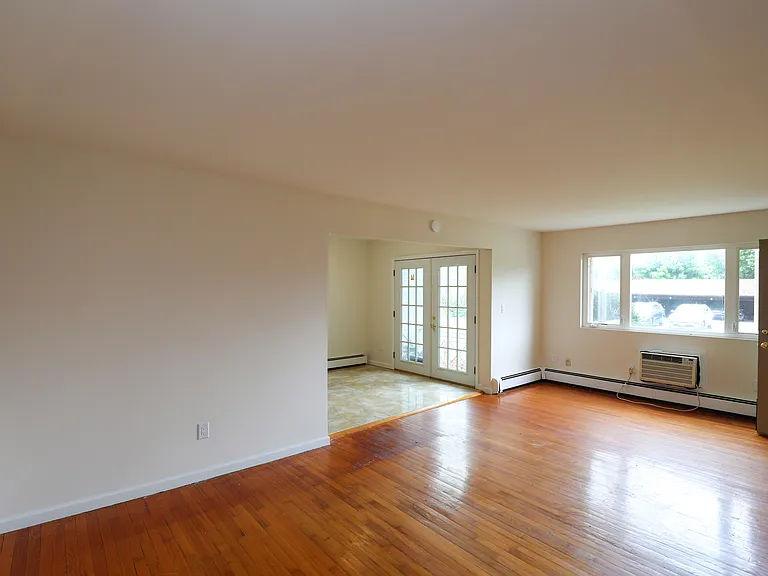 30 Lamb Ave #3B — Photo 10