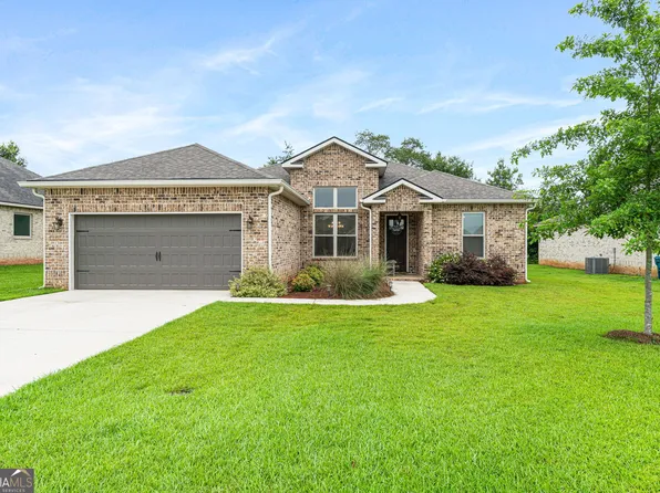 208 Susannes Retreat, Perry, GA 31069