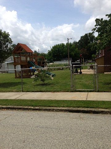 2nd image of 401 Saco Ave