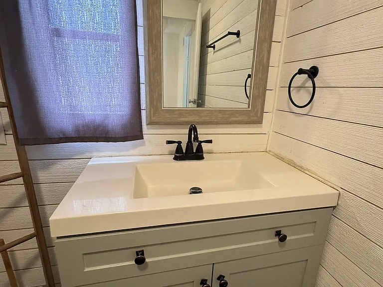 2145 Hermosa Dr — Photo 20