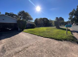 208 Charlotte Dr, Newport News, VA 23601