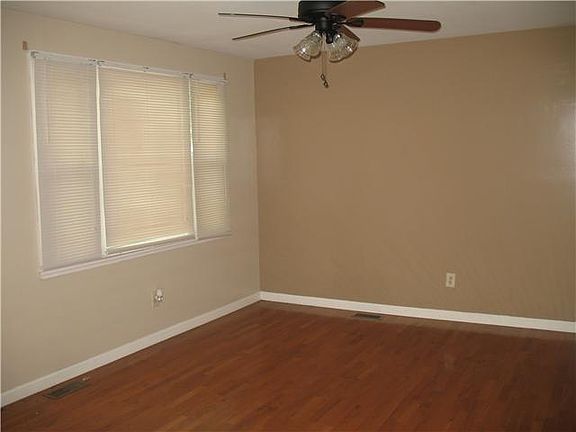 4th image of 726 Idlewild Dr