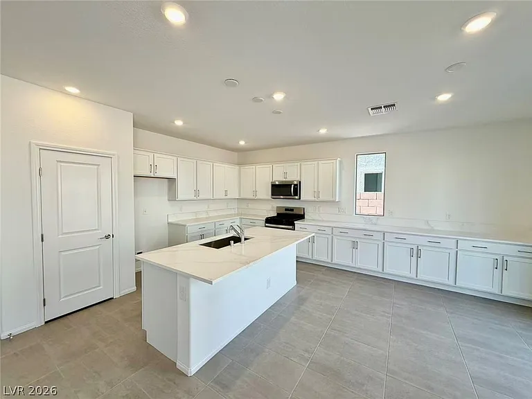 5956 Miller Ln — Photo 6