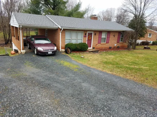 380 Westview Cir, Lynchburg, VA 24504