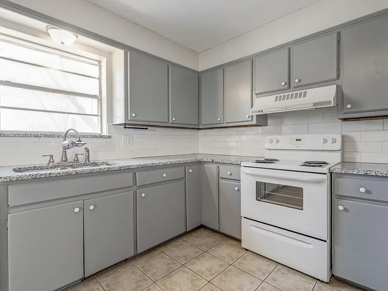 3401 Baird Dr — Photo 18