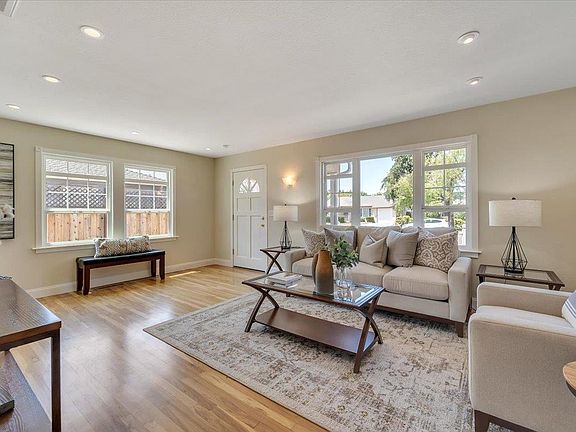 3rd image of 15284 Herring Ave