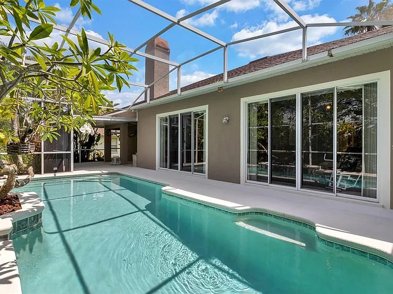 13903 Bluewater Cir — Photo 35