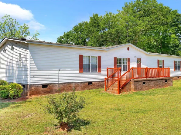 143 Hillcrest Dr, Williamston, SC 29697