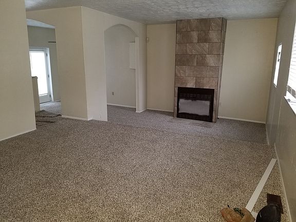 2nd image of 1681 Newbrook Dr