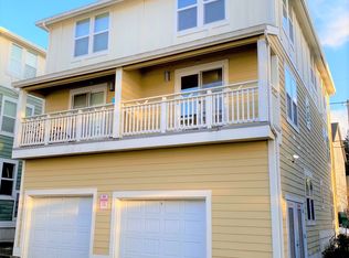 12003 SE Ash St, Portland, OR 97216