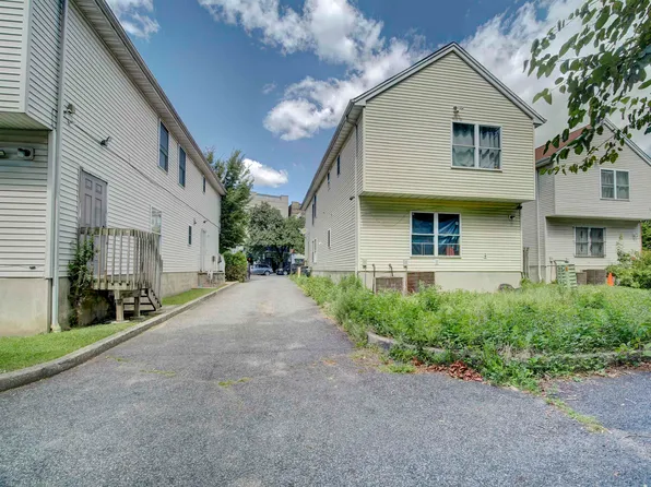 418 Ocean Avenue image 6 of 20