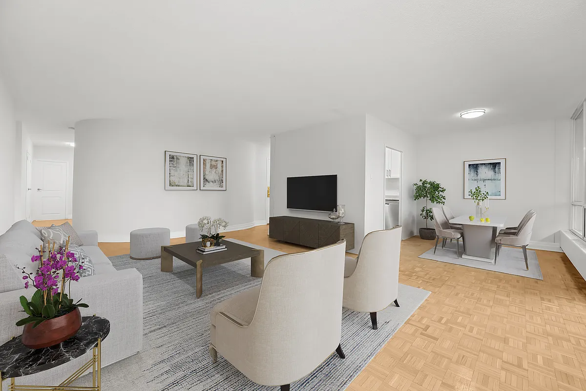 Building Photo - 1137 Royal York Rd #3 BD