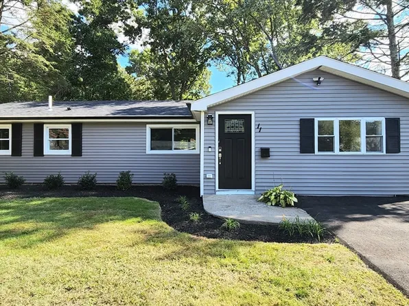 11 Christopher Rd, Brockton, MA 02302