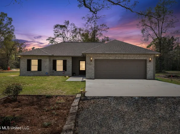 11 Hammock Rd, Carriere, MS 39426