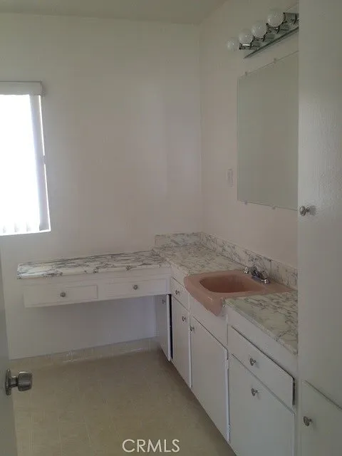 2 bed, 1250 sqft, $2,850 — Photo 3
