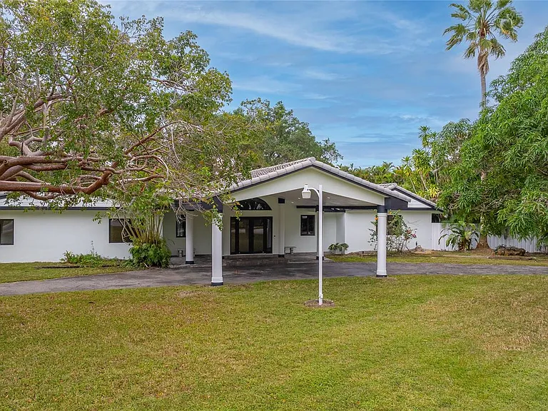 13401 SW 83rd Ave — Photo 71