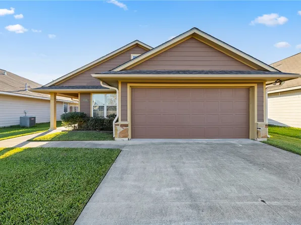 1030 Crested Point Dr, College Station, TX 77845