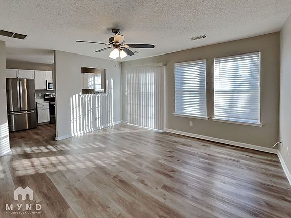 2nd image of 1666 Hallmark Hills Dr