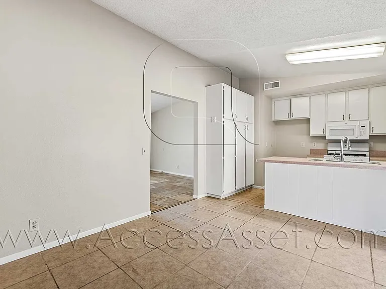 29650 Mira Loma Dr — Photo 8