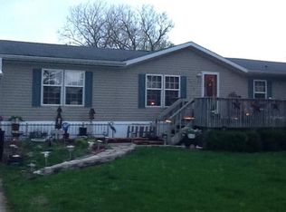 2210 N Coal Rd, Colchester, IL 62326