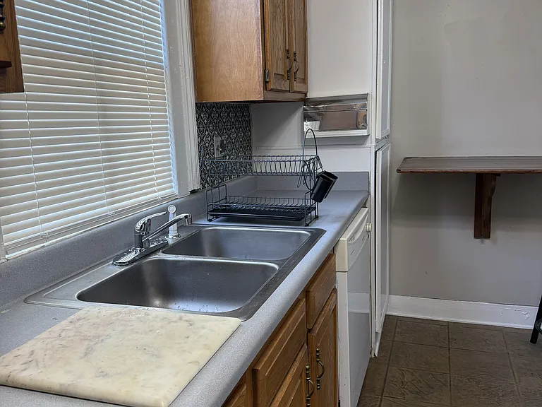 116 E Bolton St #2 — Photo 18