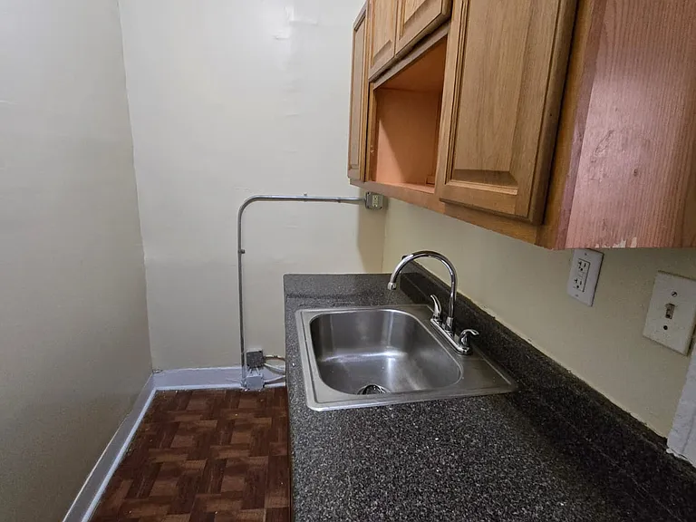 52 Dickerman St #3LL — Photo 9