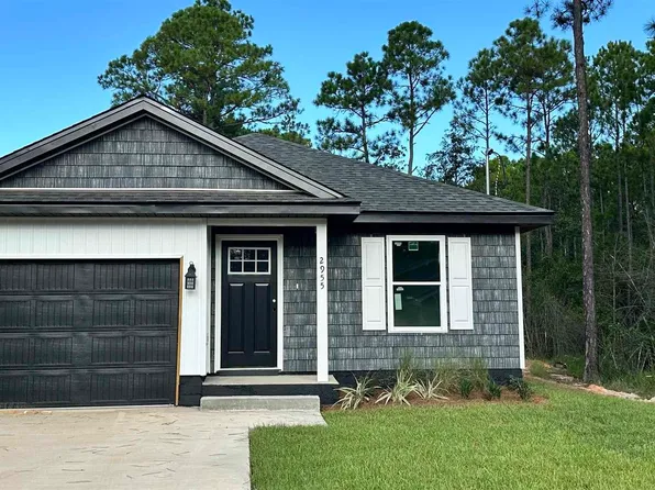 2955 16th Ave, Milton, FL 32583