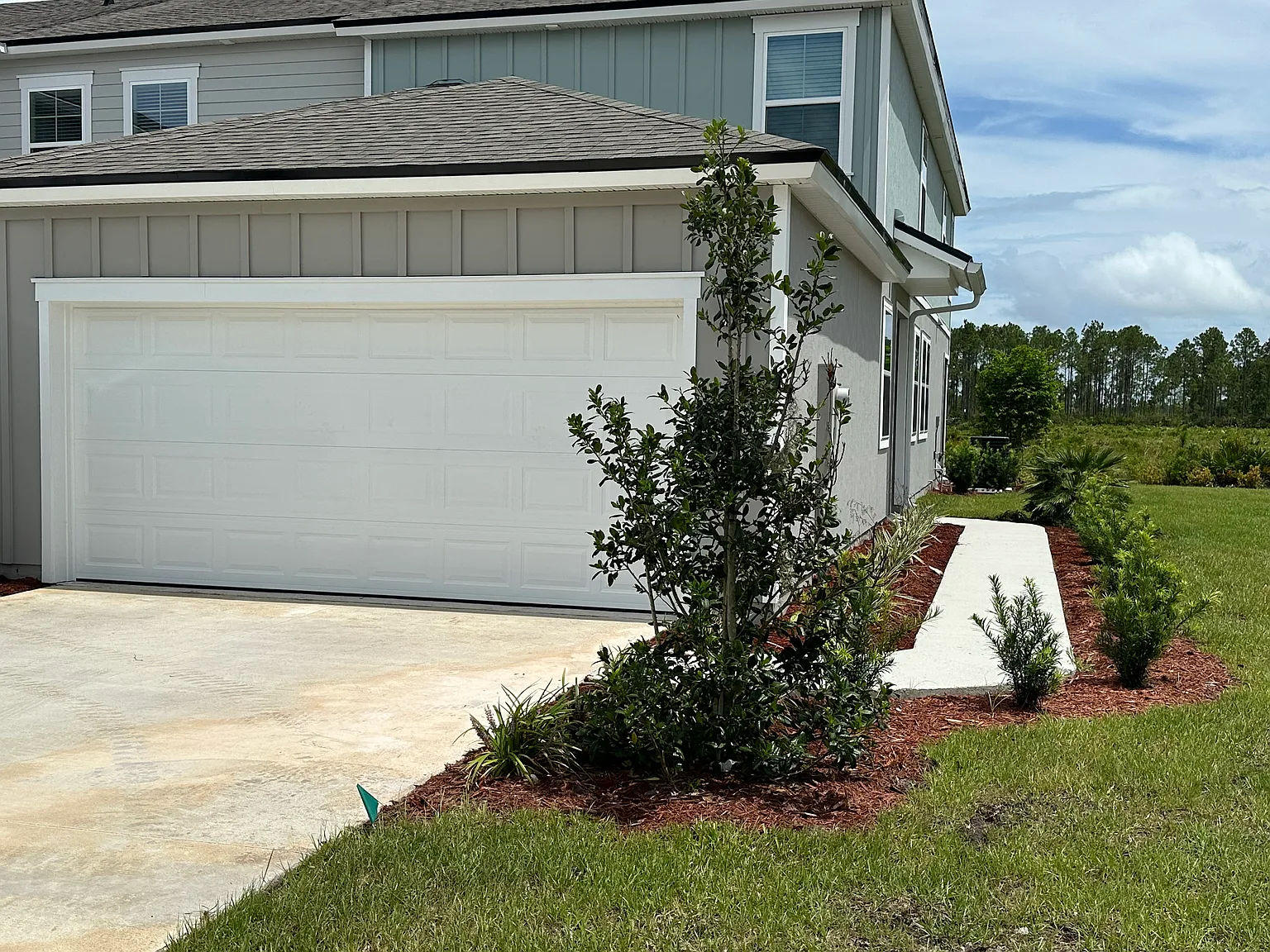 3 bed, 2.5 bath, 1795 sqft, $2,050 — Photo 3