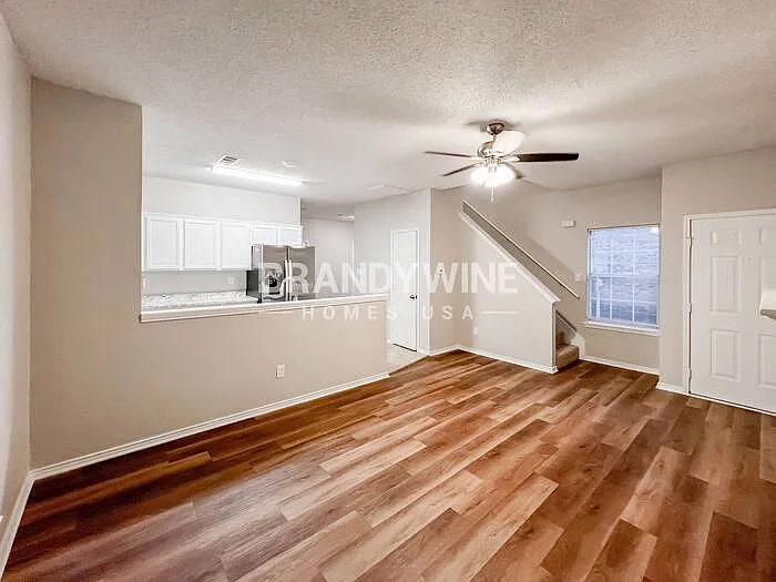 910 Gable Ave — Photo 3