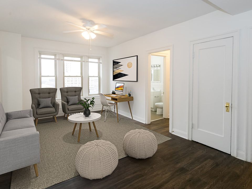 Dining/Living room
