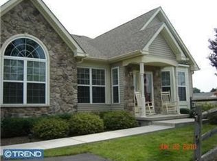 261 Fairway Dr, Warminster, PA 18974