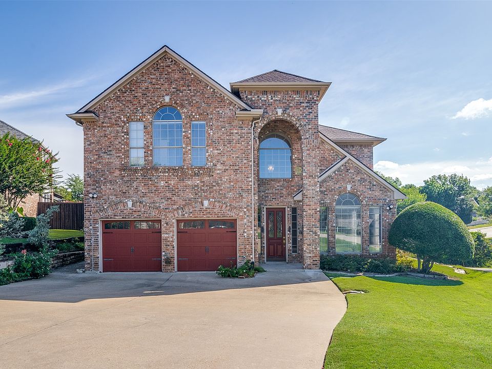 1st image of 114 Mayflower Ct