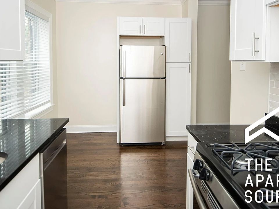 1st image of 3817 N Greenview Ave APT 2W