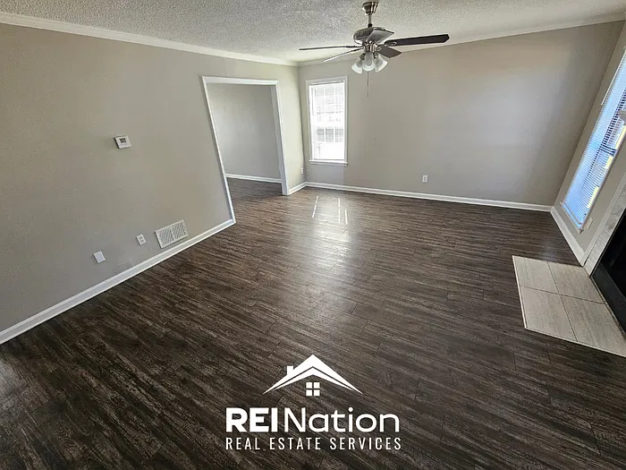 3 bed, 2.5 bath, 1732 sqft, $1,850 — Photo 3