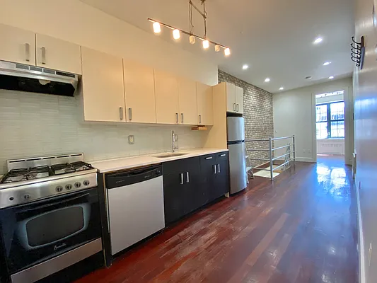 Rented by Simply Brooklyn Realty Inc | media 5