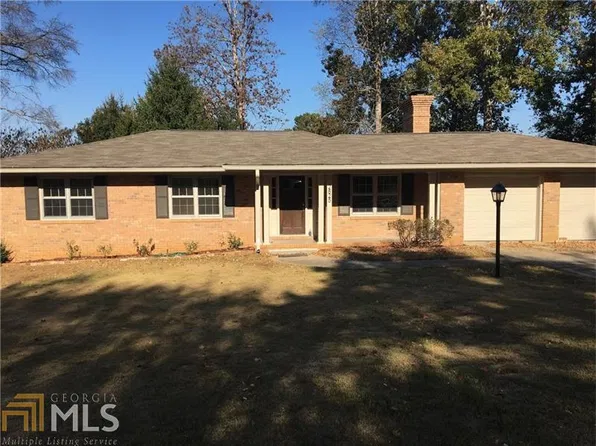 2825 Summit Ridge Dr, Marietta, GA 30066