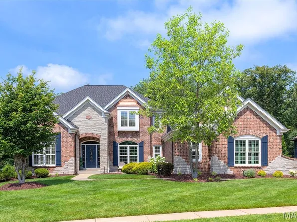 4388 Austin Pass Dr, Saint Charles, MO 63304