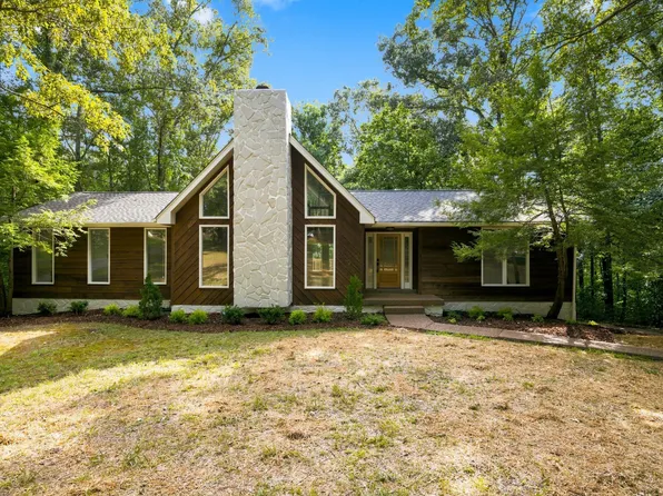 357 Twin Oaks Dr, Kingston Springs, TN 37082