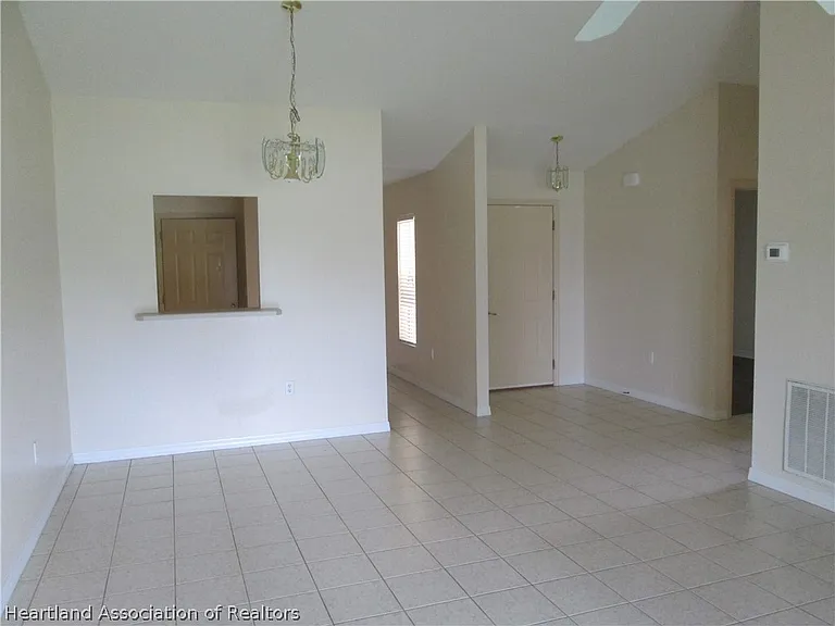 519 Washington Blvd NW — Photo 10