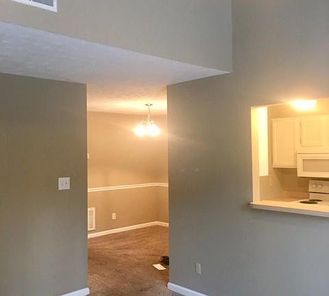 2nd image of 6915 Kings Crossing Way