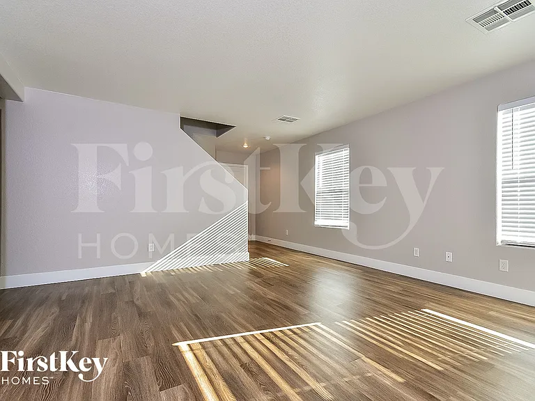 11101 Okeefe Ct — Photo 4