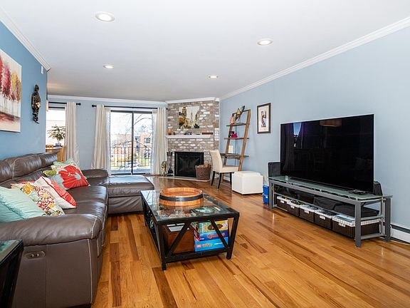 5th image of 107 N Broadway APT 114
