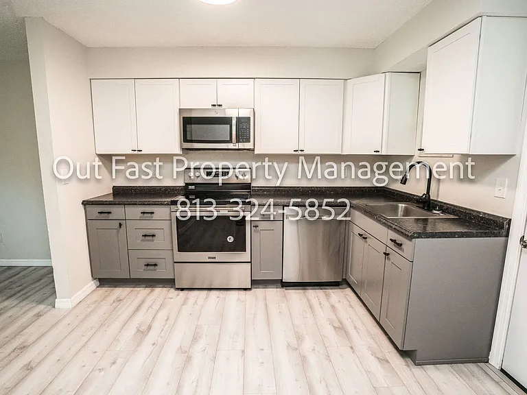 430 3rd Ave — Photo 6