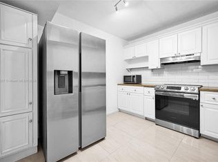 711 N Pine Island Rd APT 101, Plantation, FL 33324